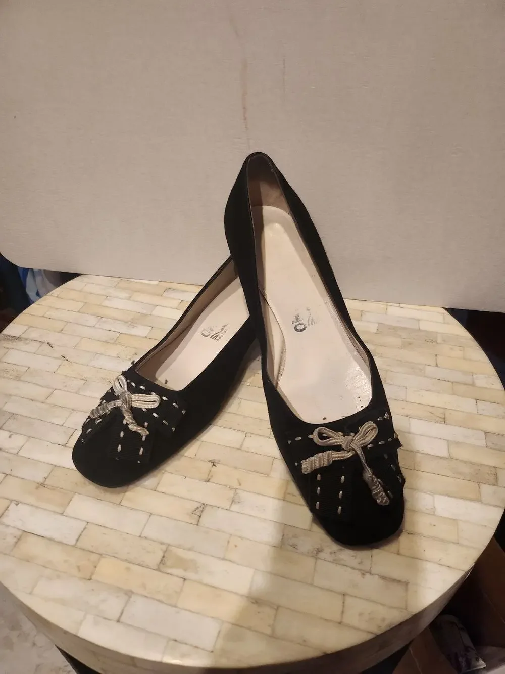 Salvatore Ferragamo black suede bow ballet flats size 8.5